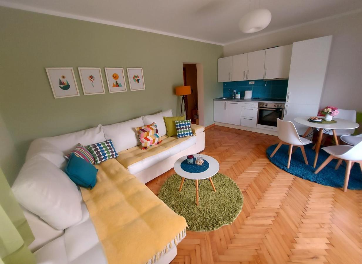 Apartments Iva Τίβατ Εξωτερικό φωτογραφία