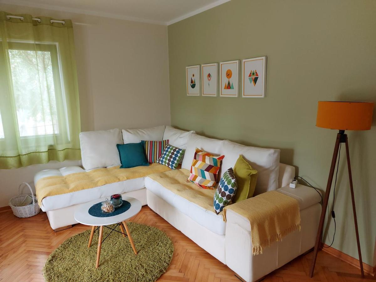 Apartments Iva Τίβατ Εξωτερικό φωτογραφία