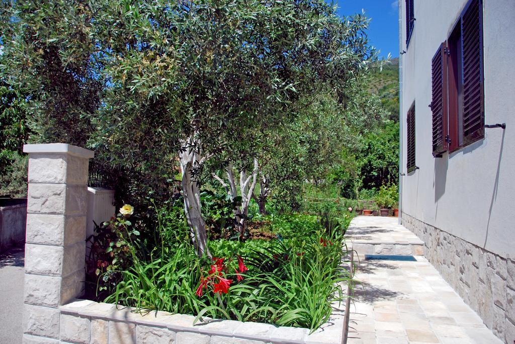 Apartments Iva Τίβατ Δωμάτιο φωτογραφία